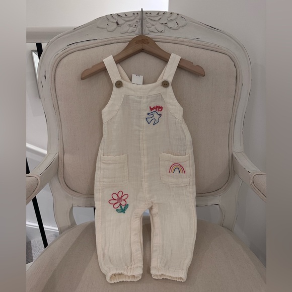 Old Navy Other - 🤍 6~12 Mth Muslin Cotton Baby Overalls with Embroidered Accents NWT